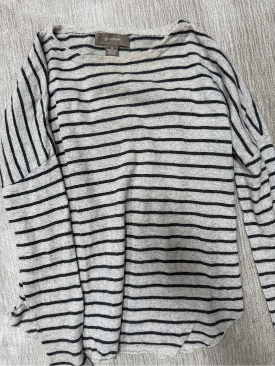 ply cashmere Sweaters - Ply Cashmere 100% Cashmere Navy & Grey Striped Crewneck Sweater